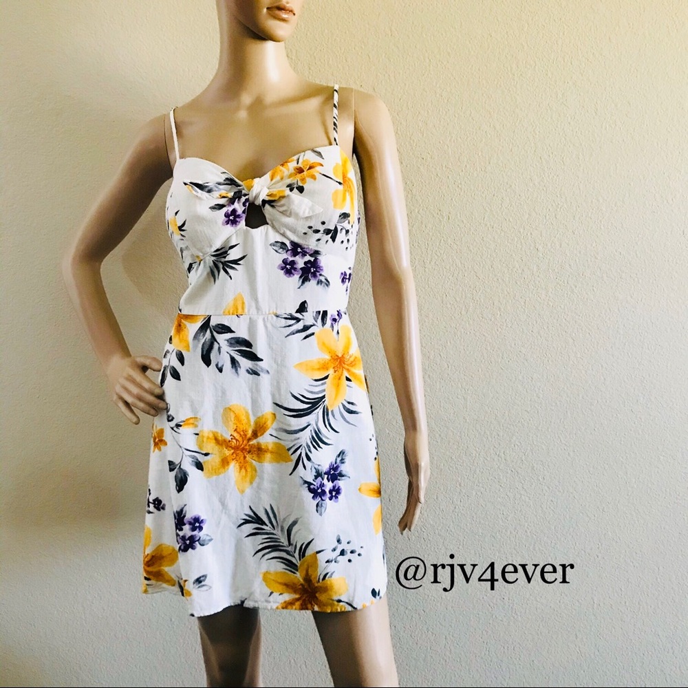 ♻️ Speechless Tropical Dress